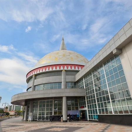 Higher Hotel Bandar Seri Begawan Exterior photo